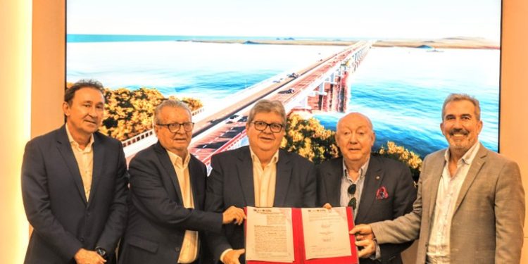 Governador assina contrato para construção da Ponte do Futuro ligando Cabedelo, Santa Rita e Lucena, no montante de R$ 465 milhões