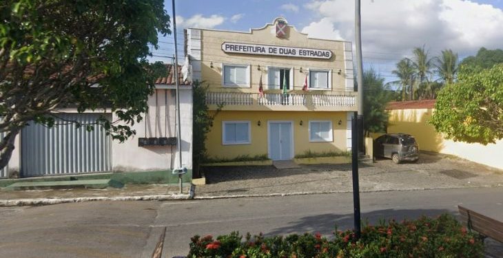 Justiça determina que prefeita na Paraíba proceda a exoneração do esposo nomeado para cargo de procurador
