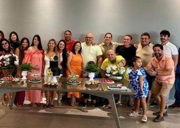 Deputado federal paraibano participa de comemoração de 10 anos da turma de formatura no curso de Direito