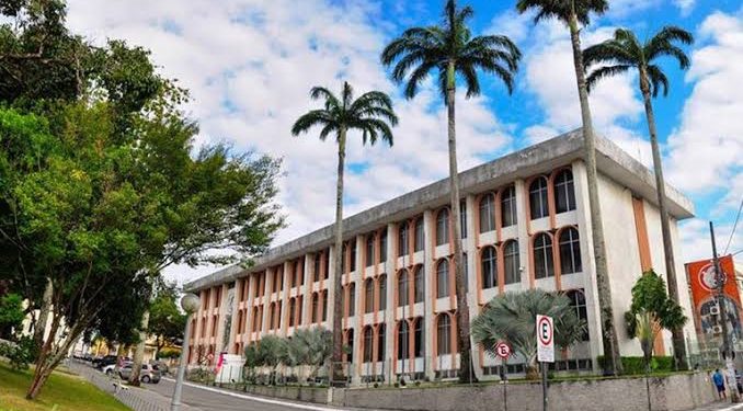 TCE aprova prestação de contas do exercício de 2022 da AL sob gestão do deputado Adriano Galdino