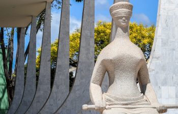 Ministro do STF mantém prisão de vereador acusado de ser mandante de assassinato de jovem em chácara