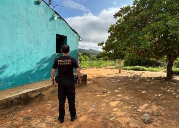 Operação da PF em Desterro na Paraíba contra homem suspeito de abuso sexual de crianças pela internet
