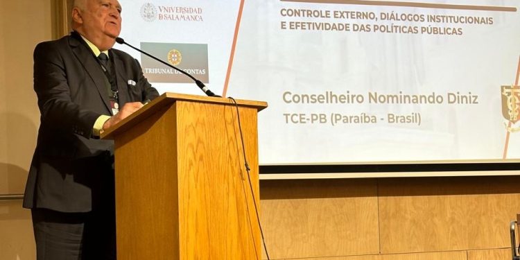 Nominando Diniz e Marcílio Toscano fazem palestra no Congresso Internacional de Controle Público na Espanha
