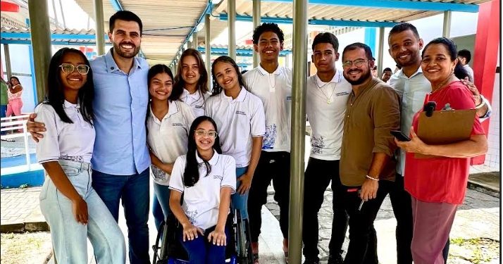 Wilson Filho visita escolas, dialoga com professores e alunos sobre necessidades e desafios pedagógicos