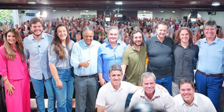 Veneziano diz que, ao presidir o PSD, Pedro fortalece as oposições com presença no debate da sucessão na Paraíba