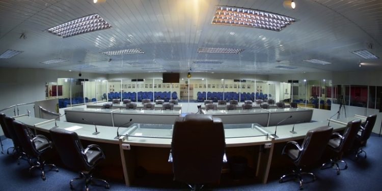 Parecer por irregularidade das contas e devolução de recursos pelo ex-presidente da Câmara de CG, na pauta do TCE