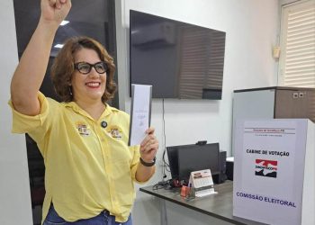 Auditora Helena Medeiros vence eleições no Sindifsco/PB e entra para a história como 1ª mulher a presidir a entidade