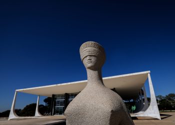 Apesar de suspensão da Câmara, STF dará seguimento a ação penal contra Ramagem, Bolsonaro e mais 6 pessoas
