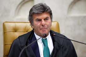 Após falar em injustiça contra réus do 8 de janeiro, ministro Luiz Fux deixa 1ª Turma do STF, que julga acusados de golpe de estado