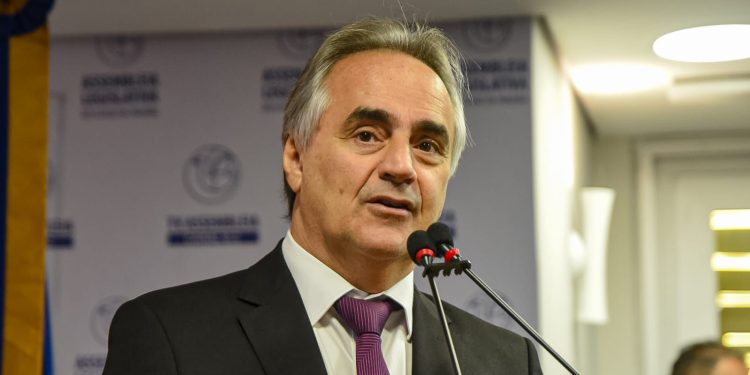 Governador João sanciona lei, de autoria de Luciano Cartaxo, que estabelece Proteção Ambiental do Vale dos Dinossauros