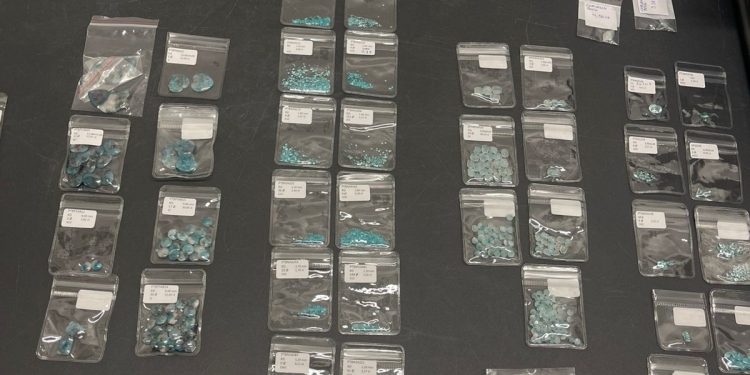 Polícia Federal prende homem em aeroporto na Paraíba com turmalinas sem a documentação exigida