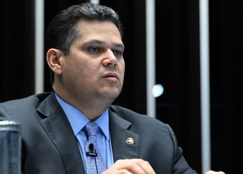 Presidente do Senado critica Lula por não formalização da indicação de Messias, “Grave e sem precedentes”