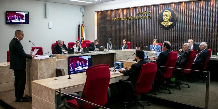 TCE-PB emite parecer pela aprovação das contas de 2024 prestadas pelo governador João Azevedo Lins