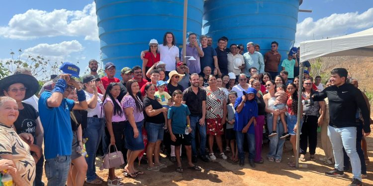 Mogeiro comemora 64 anos e recebe mais de R$ 26 milhões em obras e ações indicadas e articuladas por Veneziano