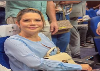 Prefeita Karla Pimentel participa do lançamento da revista Paraíba da Gente e destaca avanços do Conde