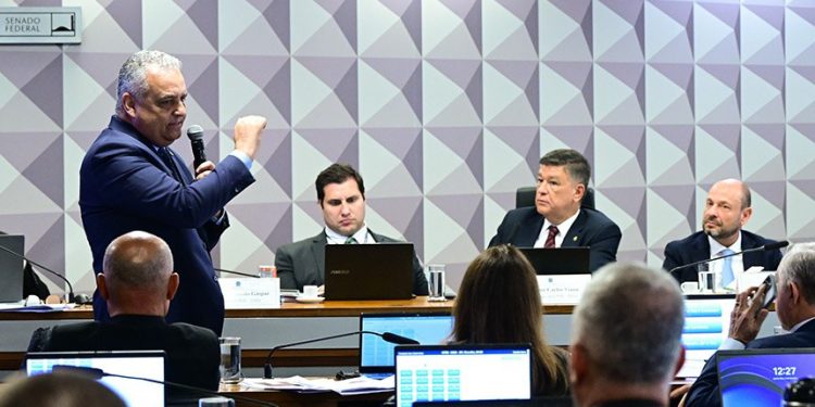 Rombo em empréstimos consignados entra na mira na CPMI das fraudes contra aposentados do INSS