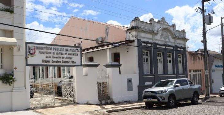Justiça acata pedido do MPPB e condena ex-prefeita de Duas Estradas, Joyce Renally, por nepotismo