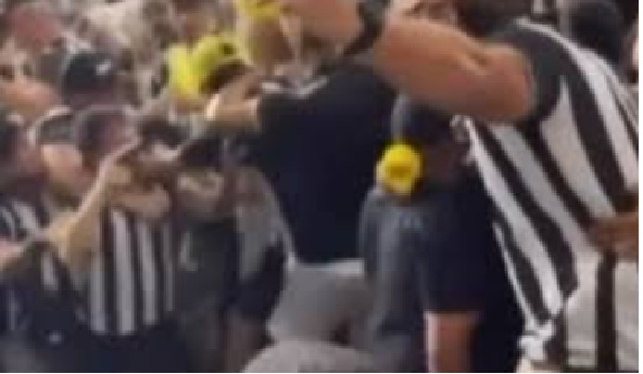 MP abre investigação para identificar torcedor que sacou arma em confusão na arquibancada no jogo Botafogo x Sousa