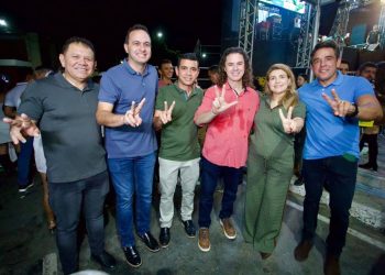 Veneziano é recebido pelo prefeito Neto de Coraci no Festival de Leite e do Mel em São José da Lagoa Tapada