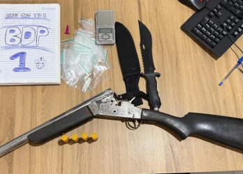 Polícia cumpre mandado por violência doméstica na Paraíba e encontra equipamentos associados ao tráfico de drogas