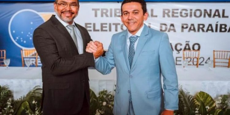 TRE mantém mandatos de Jackson Alvino e Ednaldo do Edilícia e multa ex-prefeito Emerson Panta