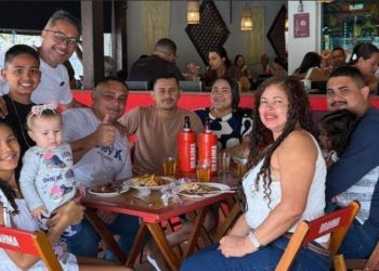 Amigos e lideranças recepcionam Samuka Duarte em Santa Rita e revelam força popular do comunicador na Paraíba