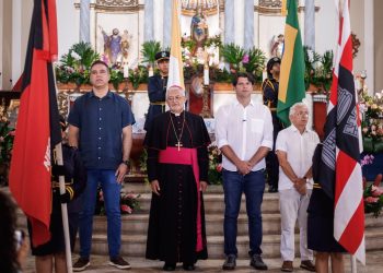 Leo Bezerra reforça valorização da fé e da cultura em missa que celebrou a abertura da Festa das Neves
