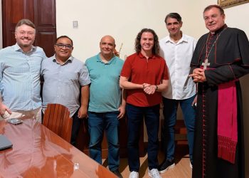 Veneziano é recebido pelo bispo de Cajazeiras e elogia trabalho educacional desenvolvido pela Diocese