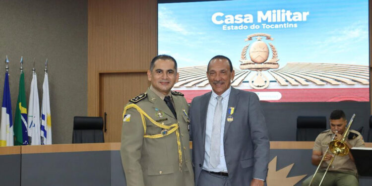 Coronel Francisco participa de Seminário no Tocantins e é agraciado com medalha “Guardião Araguaia”