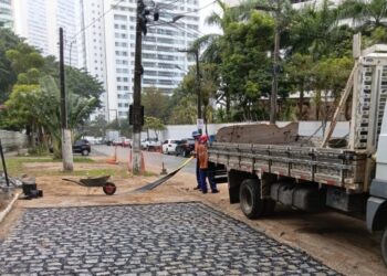 Seinfra conclui a semana com serviços na malha viária em mais de 30 bairros de João Pessoa
