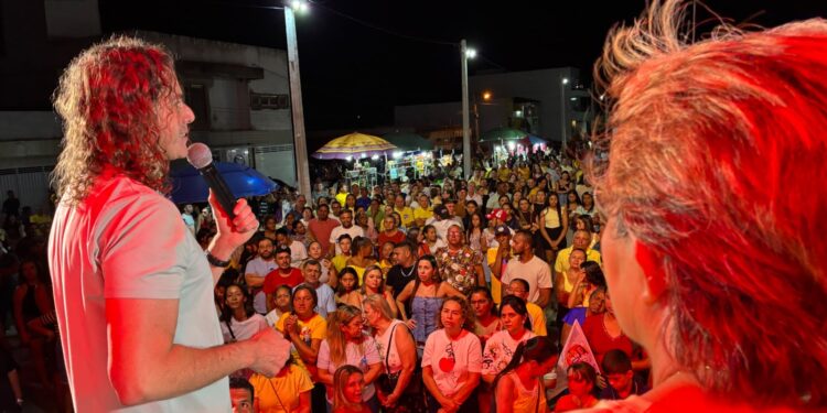 Veneziano participa de festa da vitória em Uiraúna e agradece a prefeita Leninha por apoio e por vídeo emocionante